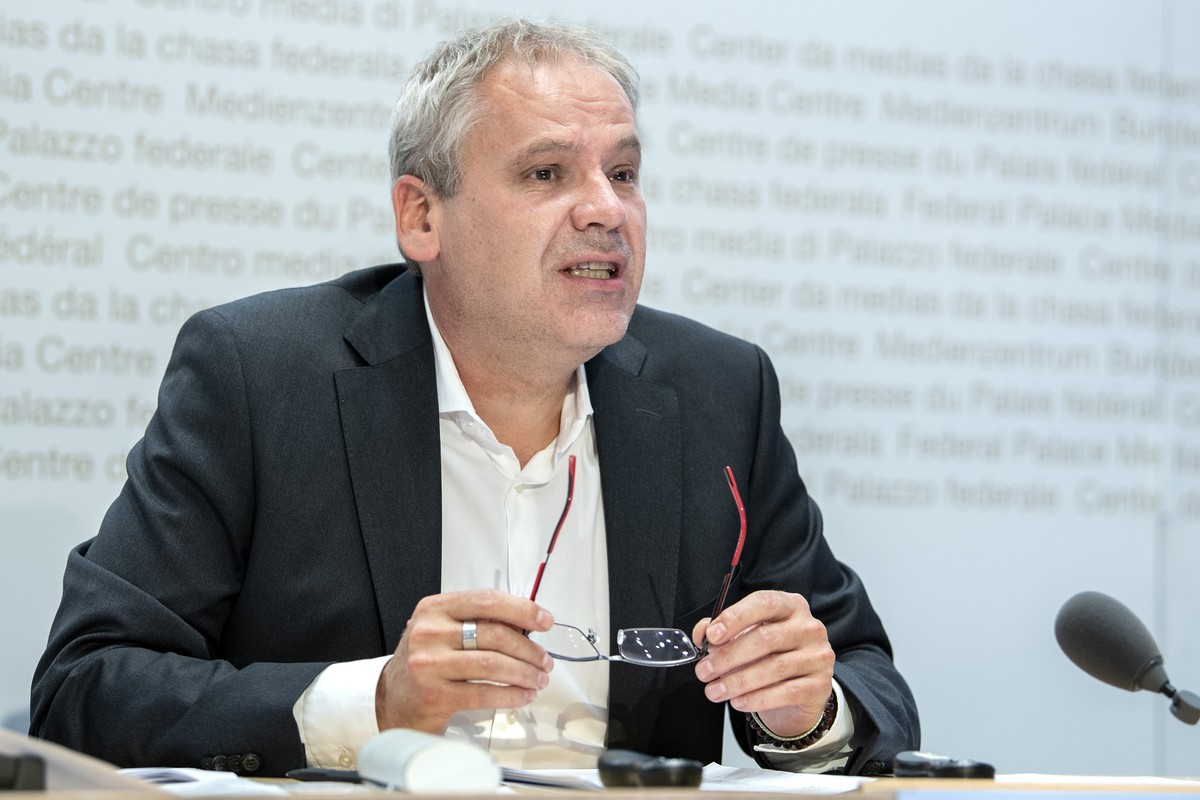Patrick Mathys, Leiter Sektion Krisenbewaeltigung und internationale Zusammenarbeit, Bundesamt fuer Gesundheit BAG, spricht an einem Point de Presse zur Covid 19 Situation, am Dienstag, 20. Juli 2021, ...