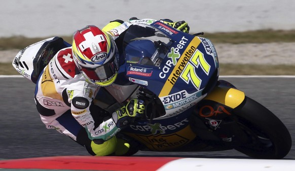 epa05344491 Swiss Moto2 rider Dominique Aegerter of the CarXpert Interwettwn team takes a bend during the training session of the Motorcycling Grand Prix of Catalunya at Catalunya circuit in Montmelo, ...