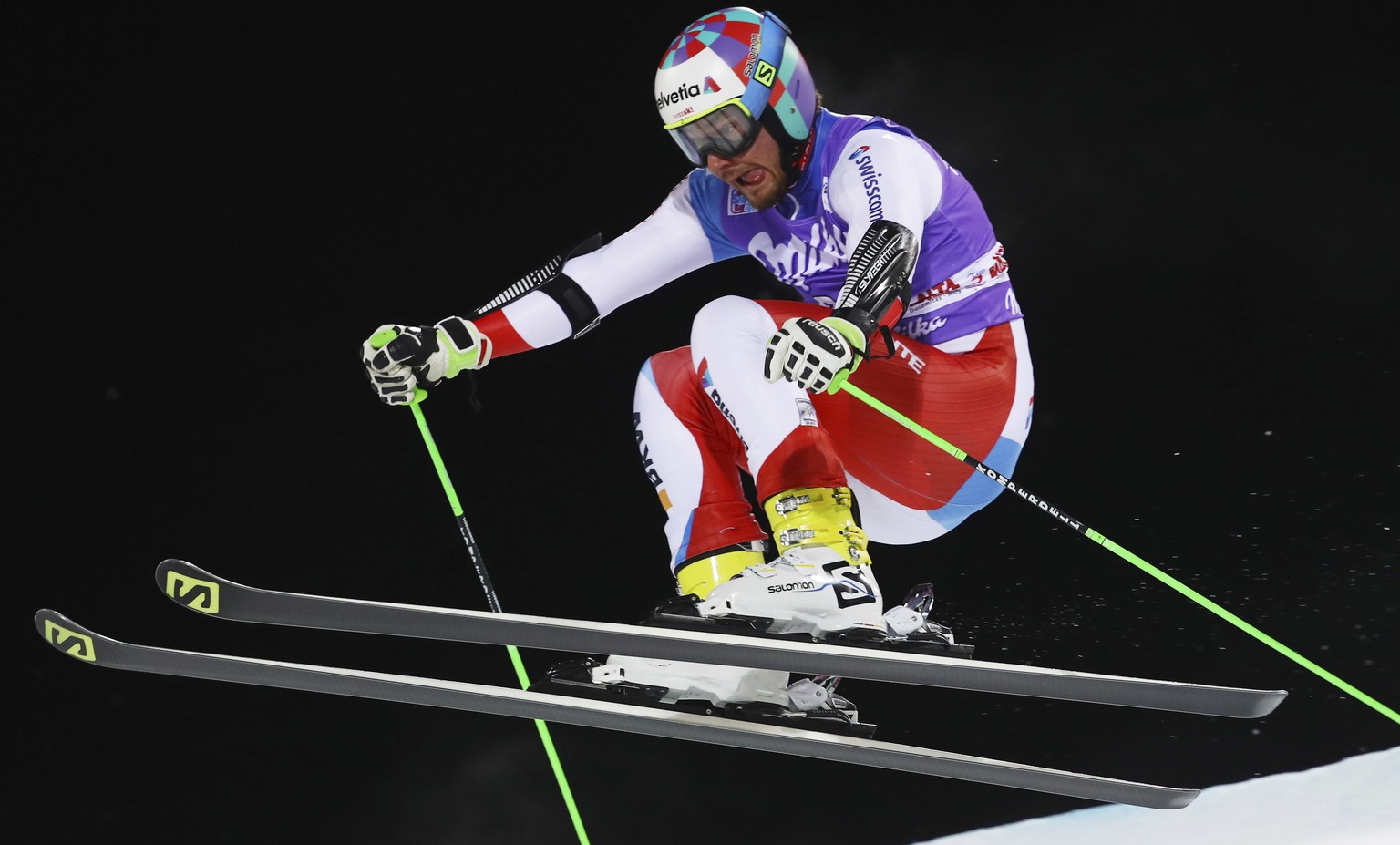 Switzerland&#039;s Luca Aerni competes during an alpine ski, men&#039;s World Cup parallel giant slalom in Alta Badia, Italy, Monday, Dec. 18, 2017. (AP Photo/Alessandro Trovati)