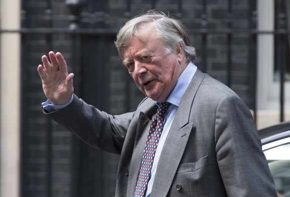 Britain's Minister without Portfolio Kenneth Clarke arrives at Downing Street in London July 14, 2014. REUTERS/Neil Hall (BRITAIN - Tags: POLITICS)
