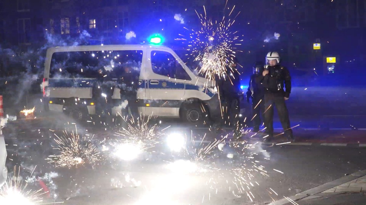 Riots and injuries – it’s already New Year’s Eve in Berlin Victorinox loses money from Benko’s Signa disaster – there is a risk of further losses