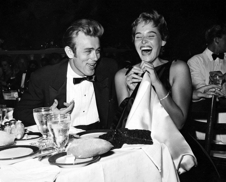 James Dean und Ursula Andress, 1955