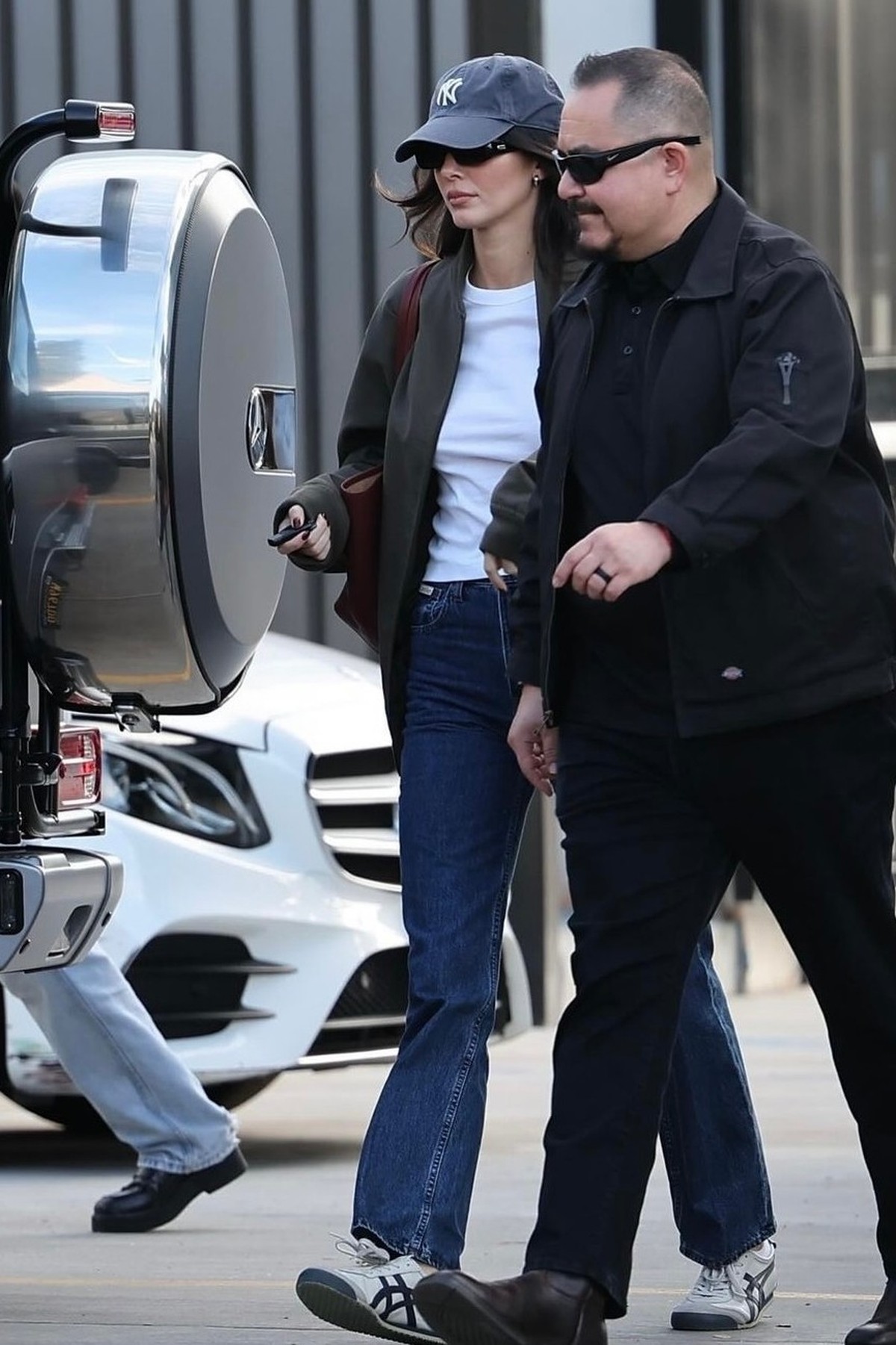 Kylie porte des Onitsuka.