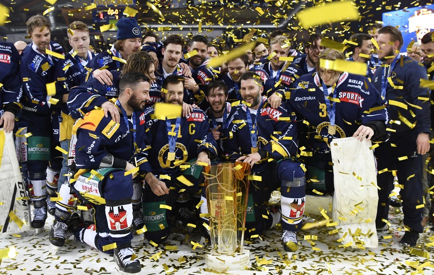 Der SC Langenthal feiert den Meistertitel der Swiss League, April 2019.