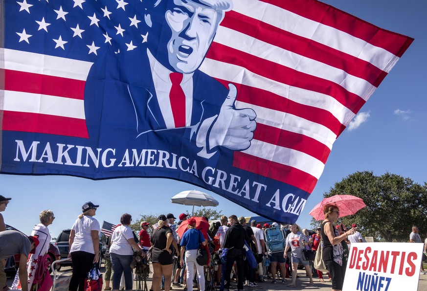 Mit dem Hund wedeln: So will Donald Trump die Midterms gewinnen