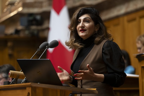 Nationalraetin Sibel Arslan, GP-BS, spricht waehrend der Vereinigten Bundesversammlung bei der Wintersession der Eidgenoessischen Raete, am Mittwoch, 20. Dezember 2023 im Nationalrat in Bern. (KEYSTON ...