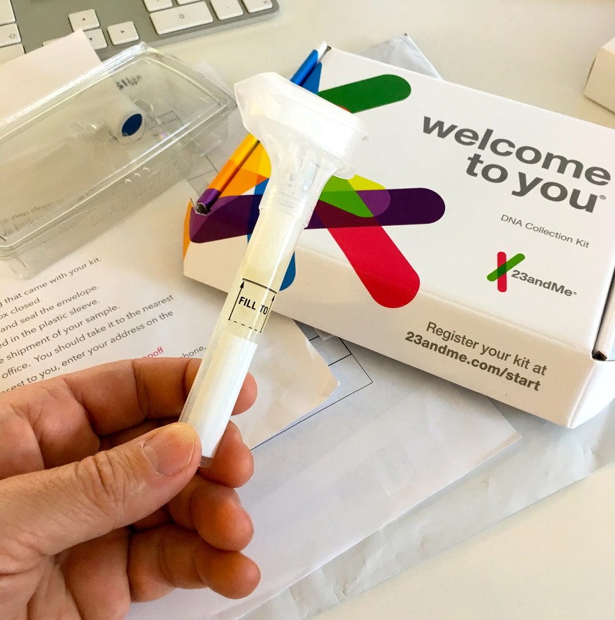 dna test genom genetik speuz spucke online 23andme myheritage abstammung