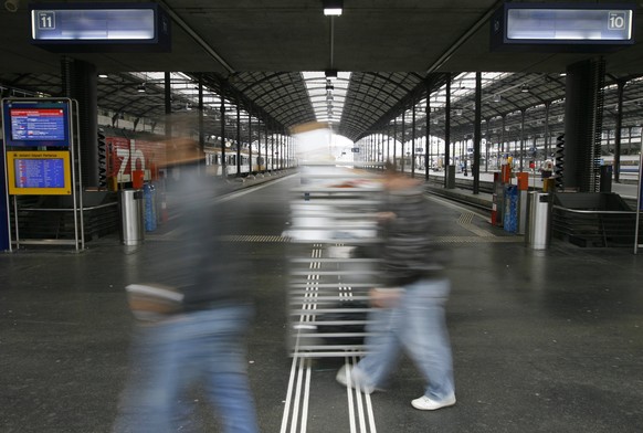 ARCHIVBILD ZUR MK DES BUNDESRATES UEBER DEN BAHNAUSBAUSCHRITT 2035, AM MITTWOCH 31. OKTOBER 2018 - Die Geleise im Bahnhof Luzern sind leer, nachdem eine Stellwerkstoerung am Mittwoch Morgen 16. Septem ...