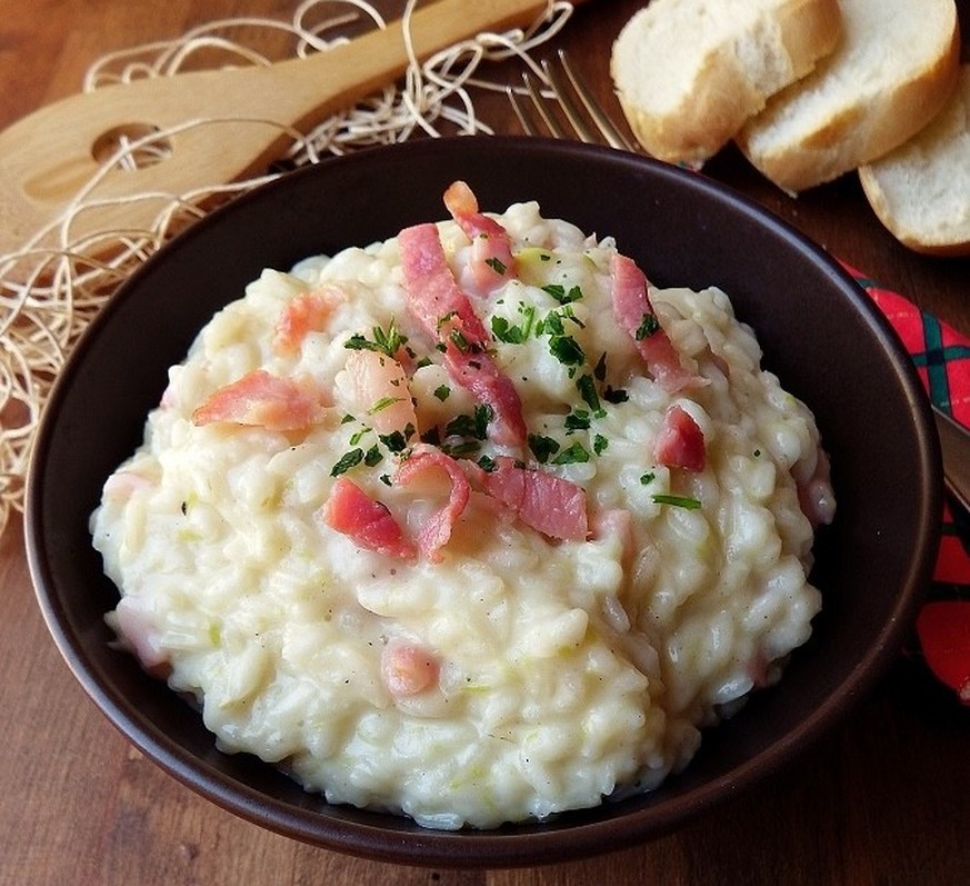 Risotto con porri e pancetta – Risotto mit Lauch und Pancetta

https://blog.giallozafferano.it/cucinaplus/risotto-cremoso-con-porri-e-pancetta/