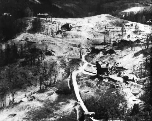Das Berghof-Areal (auch Führersperrgebiet)&nbsp;auf einer Luftaufnahme von 1945.