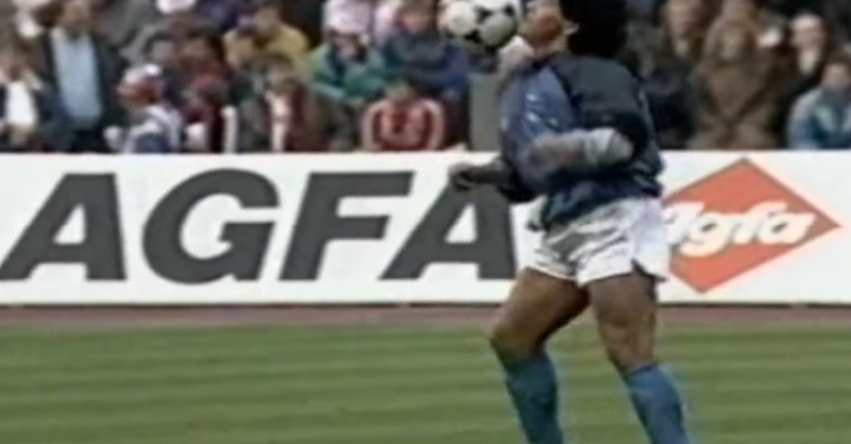 Bei Diego Maradona staunen sogar die Gegner, wenn er sich aufwärmt