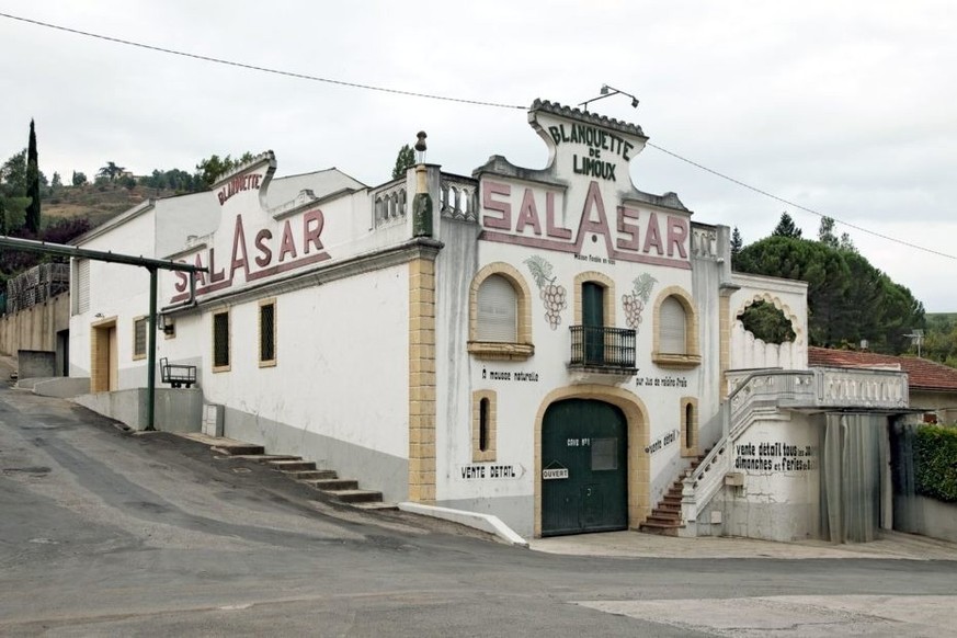 Weird France! Skurrile Gebäude und Strassenattraktionen in Frankreich. https://www.archive-arn.fr/