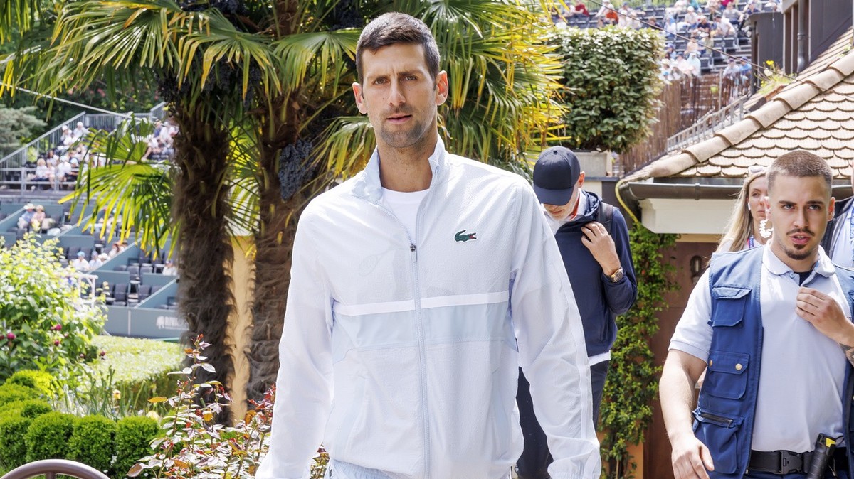Novak Djokovic, of Serbia, arrives for a training session at the ATP 250 Geneva Open tournament in Geneva, Switzerland, Monday, May 20, 2024. (KEYSTONE/Salvatore Di Nolfi)
