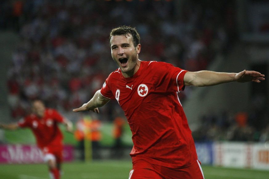 Swiss striker Alex Frei jubilates after scoring the 2-0 during the group G preliminary round match of 2006 FIFA World Cup between Switzerland and South Korea in Hanover, on Friday, 23 June 2006. (KEYS ...