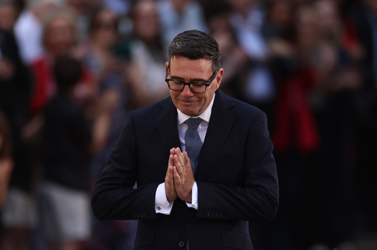 epa13122841 Britains new Prime Minster Andy Burnham delivers a speech as he arrives at Downing Street from an audience with King Charles III in London, Britain, 20 July 2026. Andy Burnham is the new  ...