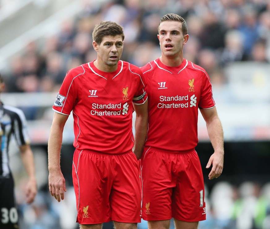 Steven Gerrard of Liverpool and Jordan Henderson of Liverpool - Barclays Premier League - Newcastle Utd vs Liverpool - St James Park Stadium - Newcastle Upon Tyne - England - 1st November 2014 - Pictu ...