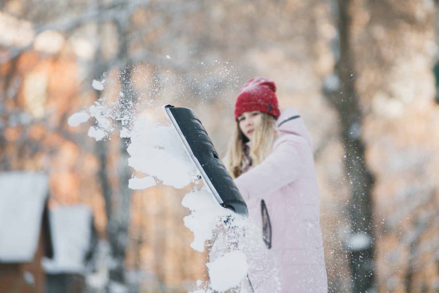 Schnee Schaufeln frau