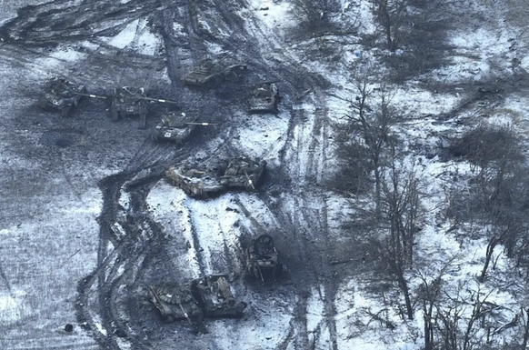 Zerstörte russische Panzer bei Wuhledar (Bild: AP)