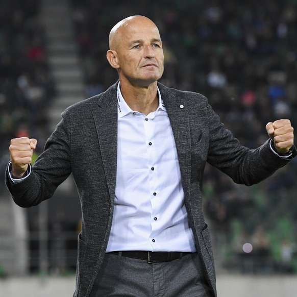 St. Gallens Trainer Peter Zeidler, beim Fussball Super-League Spiel zwischen dem FC St. Gallen und dem FC Thun, am Samstag, 28. September 2019, im Kybunpark in St. Gallen. (KEYSTONE/Gian Ehrenzeller)