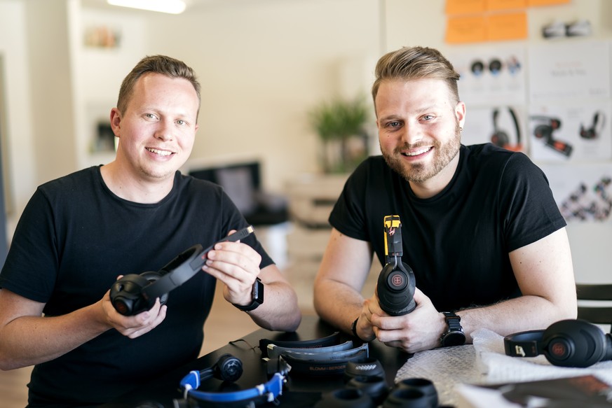 Haben gut lachen: Yannick Brandenberger (r.) und Co-Gründer Erik Blommers.