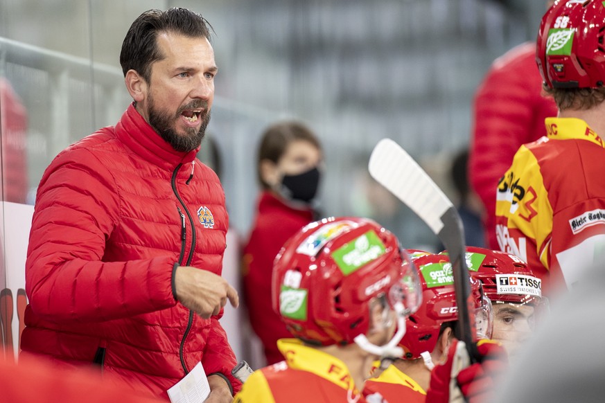 Biels Head Coach, Lars Leuenberger, waehrend einem Vorbereitungsspiel der National League, zwischen dem EHC Biel und dem HC Davos, am Mittwoch 23. September 2020 in der Tissot Arena in Biel. (KEYSTONE ...