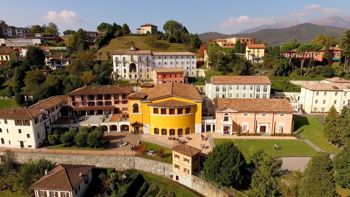 Campus der Privatschule The American School In Switzerland (TASIS) in Collina D'Oro, Lugano.