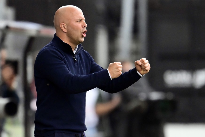 epa10613659 Feyenoord coach Arne Slot celebrates the team&#039;s 0-1 goal during the Dutch Eredivisie match between Excelsior Rotterdam and Feyenoord Rotterdam in Rotterdam, Netherlands, 07 May 2023.  ...