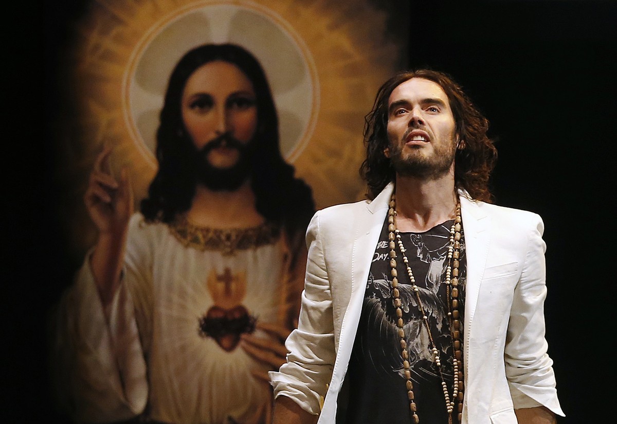 «Ich bewundere ihn. Aber mit grossen Vorbehalten.» Nicholls über Russell Brand.