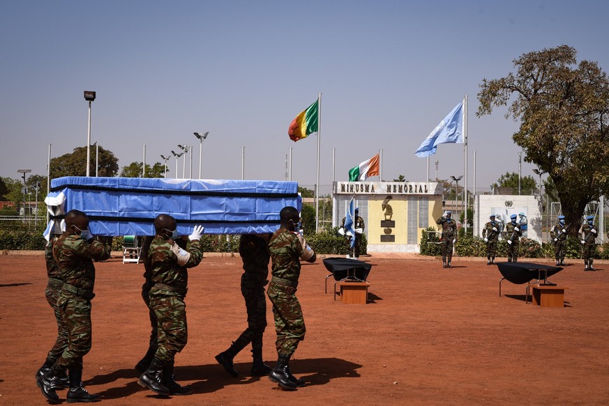 Commemorative ceremony held this Tuesday, January 19, 2021 at the MINUSMA headquarters in Bamako, Mali in memory of the 4 Ivorian peacekeepers who died following an attack on January 13, 2021. The cer ...