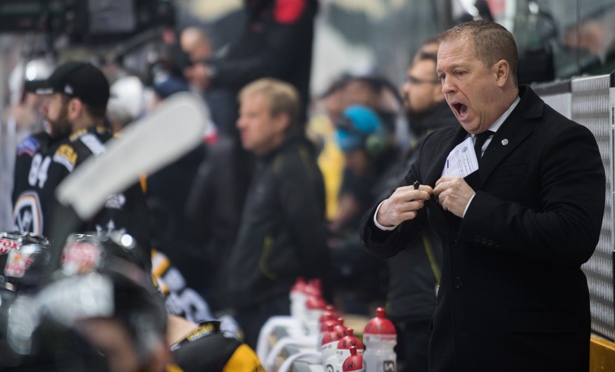 Lugano’s head coach Greg Ireland reacts during the first match of the playoff final of the National League between HC Lugano and ZSC lions, at the ice stadium Resega in Lugano, on Thursday, April 12,  ...