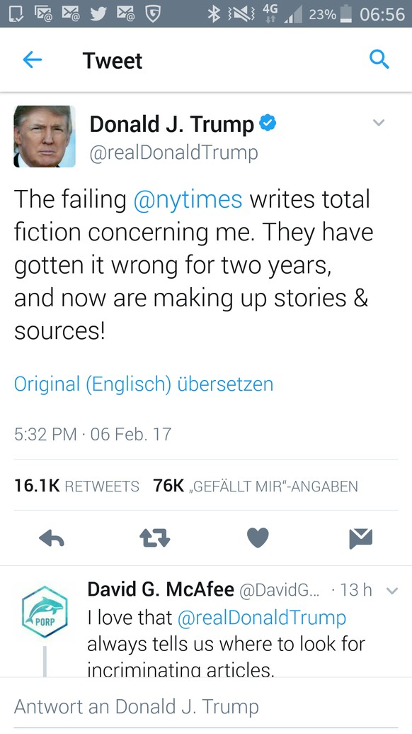 Trumps Stab hält Sitzung in dunklem Zimmer ab – der Grund dafür ist lächerlich
&quot;The failing @nytimes writes total fiction concerning me. They have gotten it wrong for two years, and now are makin ...