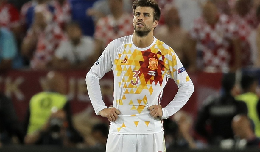 Oder hat Piqué am Ende nur an die spanischen Shirts gedacht und seinen Unmut darüber geäussert?&nbsp;