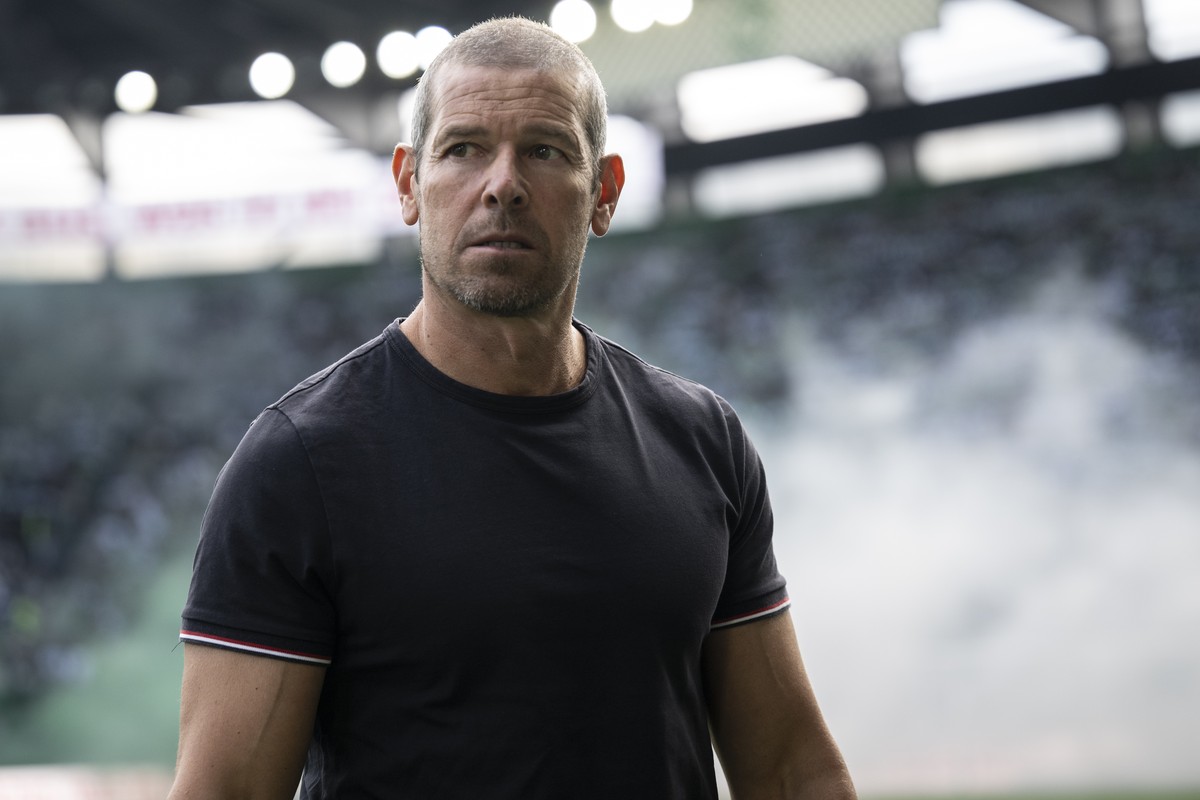 Trainer Mario Frick (FCL) im Fussball Meisterschaftsspiel der Swiss Super League zwischen dem FC St. Gallen (SG) und dem FC Luzern (FCL), am Sonntag, 24. August 2025, im kybunpark in St. Gallen. (KEYS ...