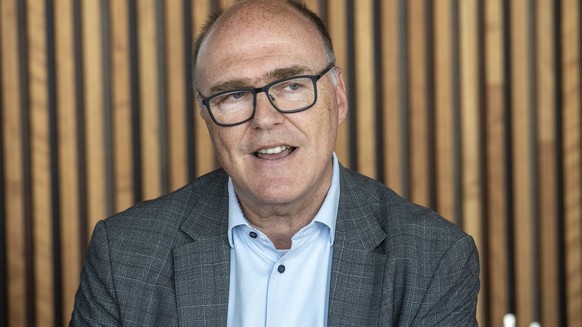 Der Zuger Rregierungsrat Martin Pfister anlaesslich eines Medien-Lunch im Zuger Hochhaus Park Tower am Dienstag, 6. Juni 2023 in Zug. (KEYSTONE/Urs Flueeler).