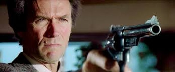 Clint Eastwood als Filmpolizist Dirty Harry.