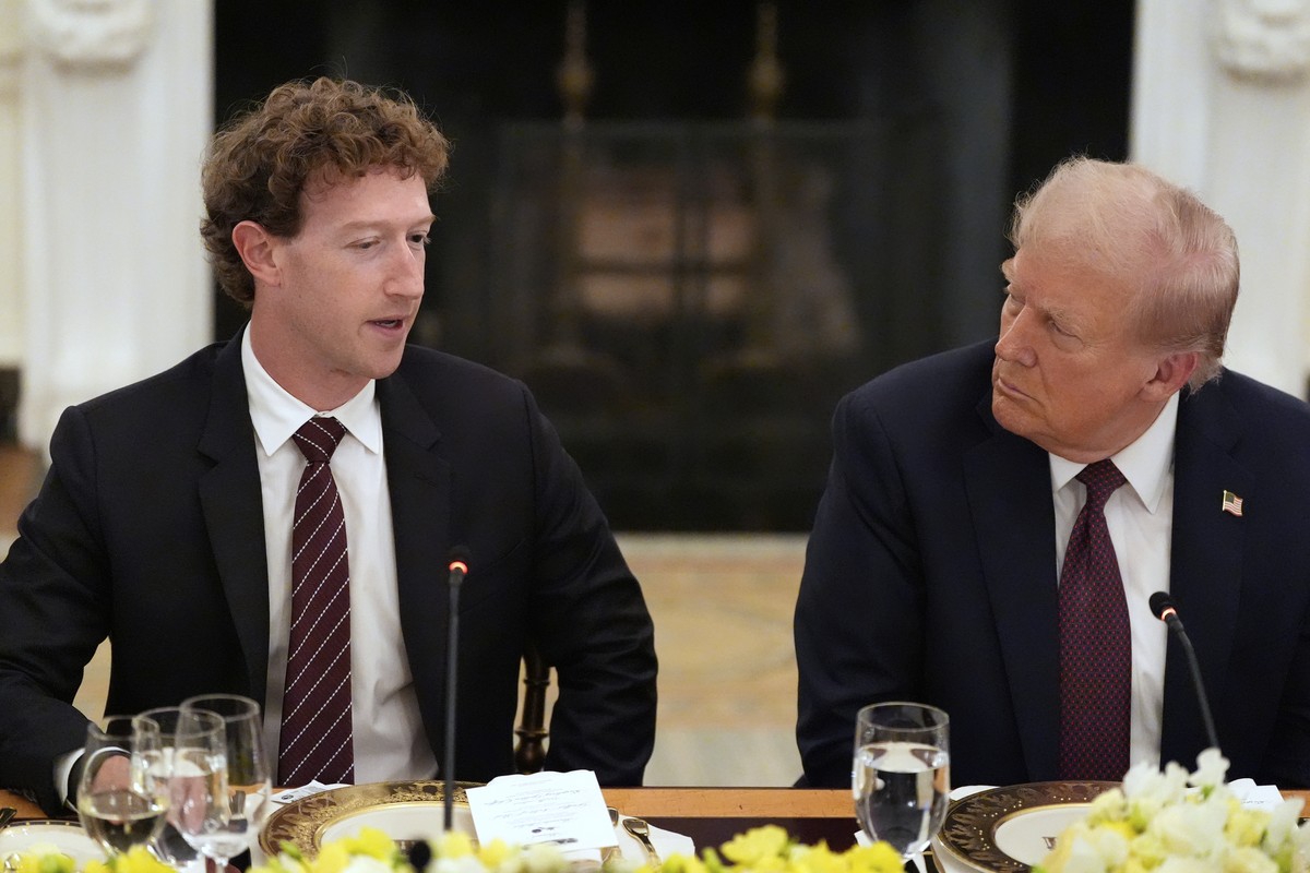Facebook CEO Mark Zuckerberg attends a dinner with President Donald Trump in the State Dinning Room of the White House, Thursday, Sept. 4, 2025, in Washington. (AP Photo/Alex Brandon)
Trump