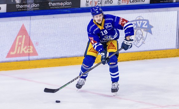 Ice hockey, Eishockey Playoff EV Zug - SC Bern 19 Niklas Hansson, defender EV Zug. (Zug, Switzerland, 30.03.2024) (Photo by Andreas Haas dieBildmanufaktur) *** Ice hockey Playoff EV Zug SC Bern 19 Nik ...