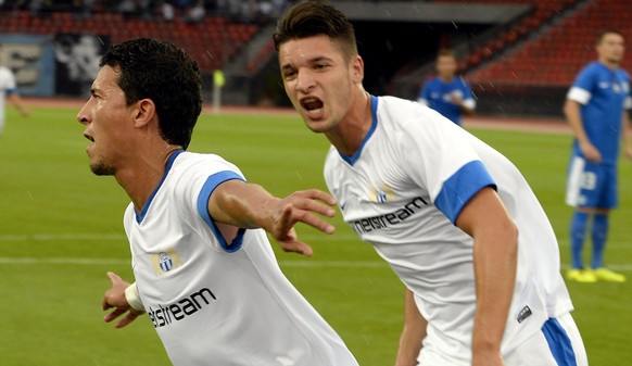 Da jubeln sie noch gemeinsam: Amine Chermiti (l.) und Berat Djimsiti.&nbsp;