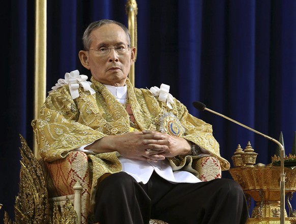 Der 87-jährige König Bhumibol Adulyadej.