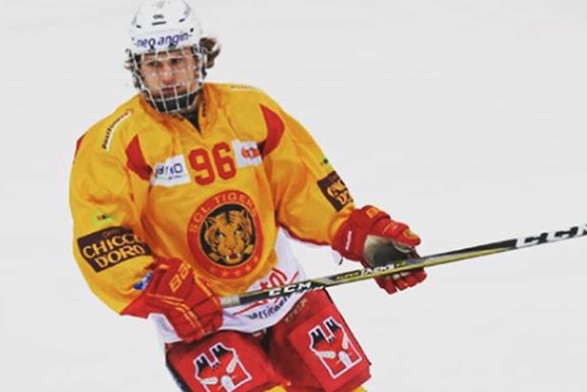 Keijo Weibel (SCL Tigers), 17 Jahre (29. November 2000).