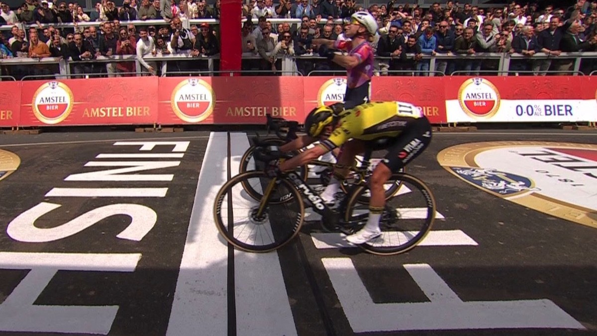 Hershey finished second in the Amstel Gold Race, a strange finish in the women's race