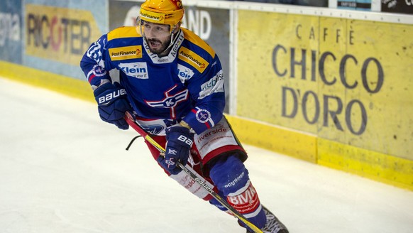 EHC Kloten Stuermer Denis Hollenstein im fuenften Eishockey Spiel der Ligaqualifikation der National League zwischen dem EHC Kloten und dem SC Rapperswil-Jona Lakers am Samstag, 21. April 2018, in Klo ...