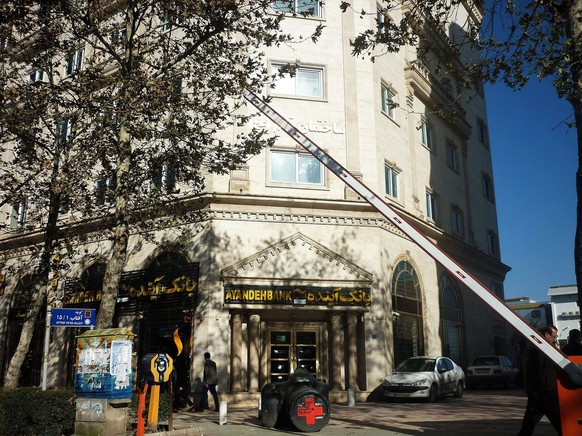 ayandeh bank filiale in Amon (cpf)