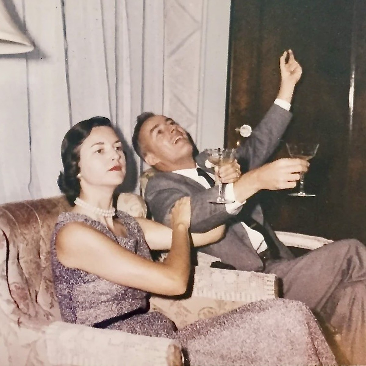 my grandma and grandpa at a cocktail party in the early 60's

https://www.reddit.com/r/OldSchoolCool/comments/98l0c9/my_grandma_and_grandpa_at_a_cocktail_party_in_the/