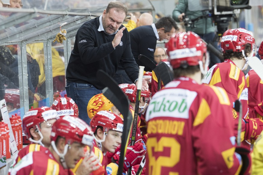 Tigers Head Coach Heinz Ehlers, gibt Anweisungen, waehrend dem Meisterschaftsspiel der National League, zwischen den SCL Tigers und den EV Zug, am Freitag, 15. September 2017, in der Ilfishalle in Lan ...