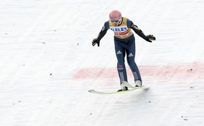 Severin Freund steht nach dem ersten Durchgang unter Druck.