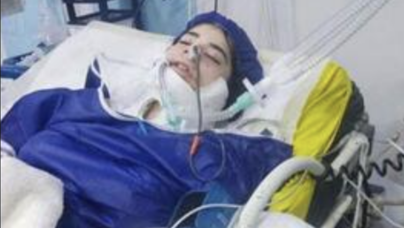 Armita Garawand. Eine 16-jährige Iranerin ist nach einer mutmasslichen Konfrontation mit der berüchtigten Moralpolizei gestorben.