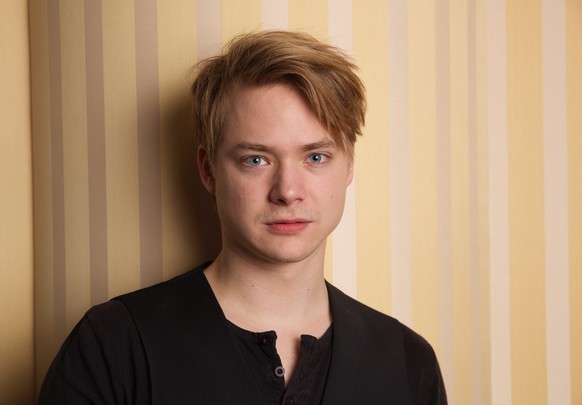 epa04609190 Swiss actor Sven Schelker, one of the 2015 European Shooting Stars, poses at the Ritz Carlton Hotel during the 65th annual Berlin International Film Festival, in Berlin, Germany, 08 Februa ...