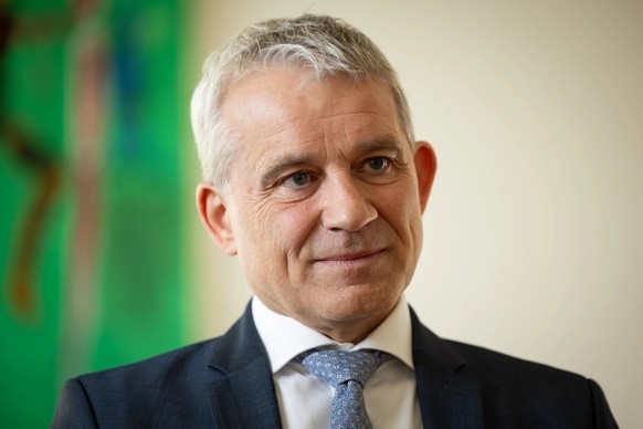 Bundesrat Beat Jans, im Dezember 2023 gewählt, kämpft in Umfragen mit tiefen Sympathiewerten.