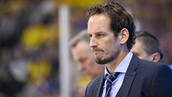 KARLSTAD, SWEDEN 20240210 Schweiz head coach Patrick Fischer during Saturday s Ice hockey, Eishockey match in the Beijer Hockey Games Euro Hockey Tour between Sweden and Switzerland in Löfbergs Arena. ...